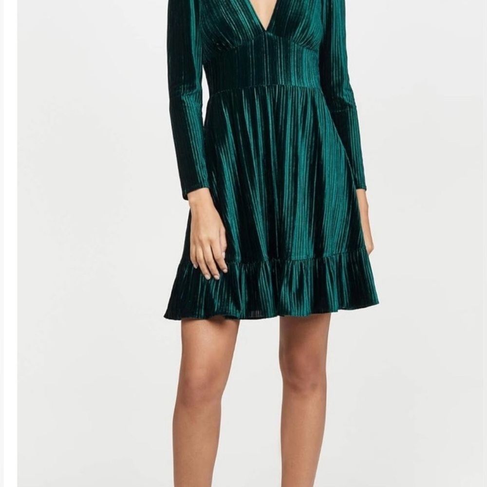 Shoshanna Laine V-Neck Long-Sleeve Pleated Velvet Dress Green Size 6